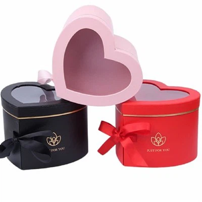 Sydämen muotoinen muistolaatikko